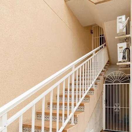 Apartament Cosy Close To Local Amenities *
