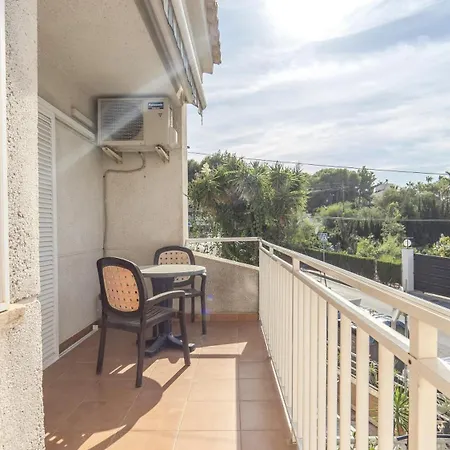 Apartament Cosy Close To Local Amenities
