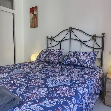 Apartament Cosy Close To Local Amenities *